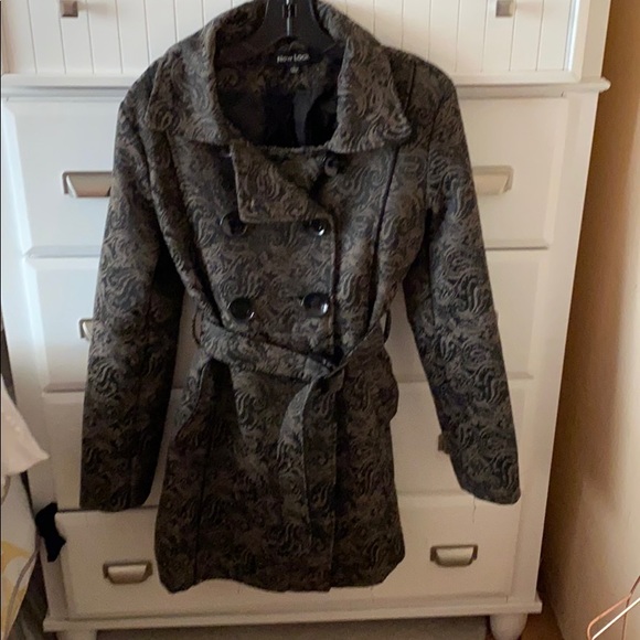 Tapestry trench coat fits like a junior size large - Picture 1 of 4